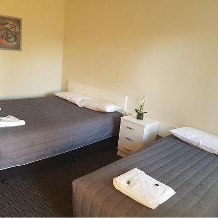 Goldfields Motel Blayney ภายนอก รูปภาพ