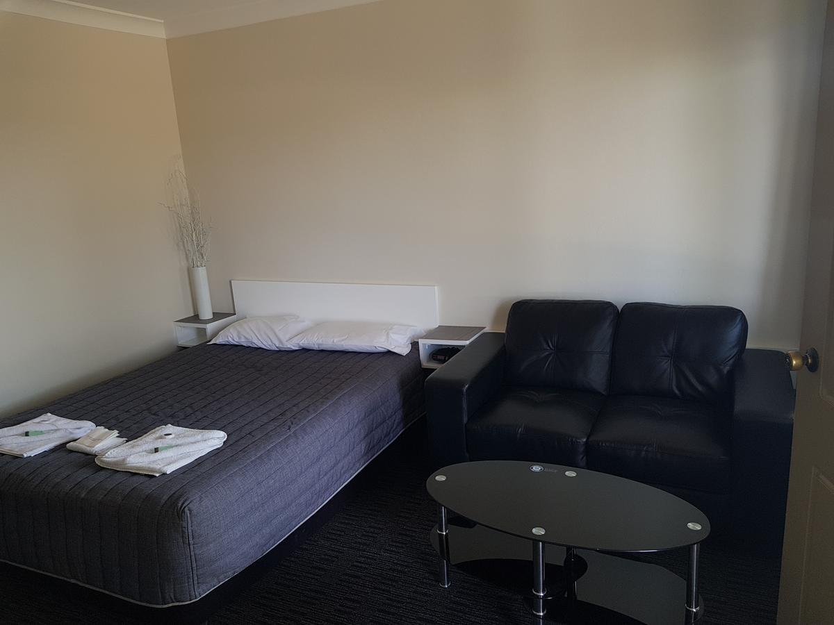 Goldfields Motel Blayney ภายนอก รูปภาพ