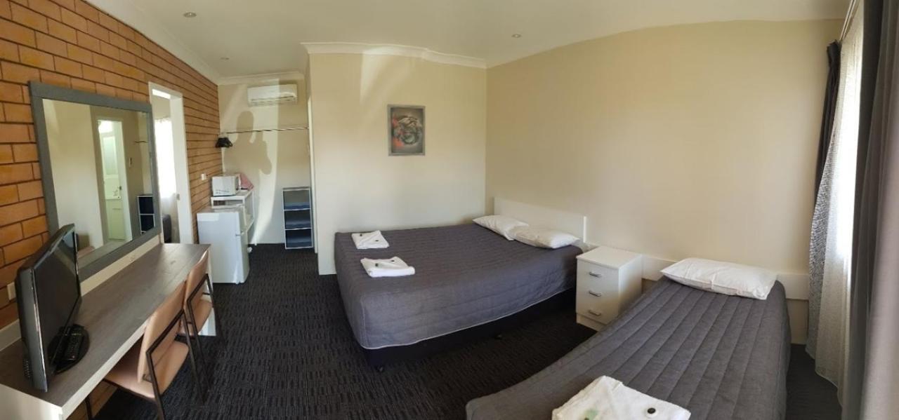 Goldfields Motel Blayney ภายนอก รูปภาพ